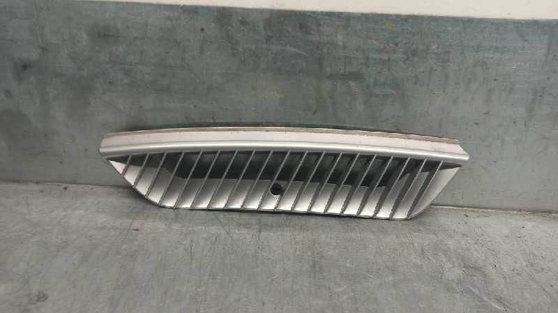 GRILLE  0  0001694