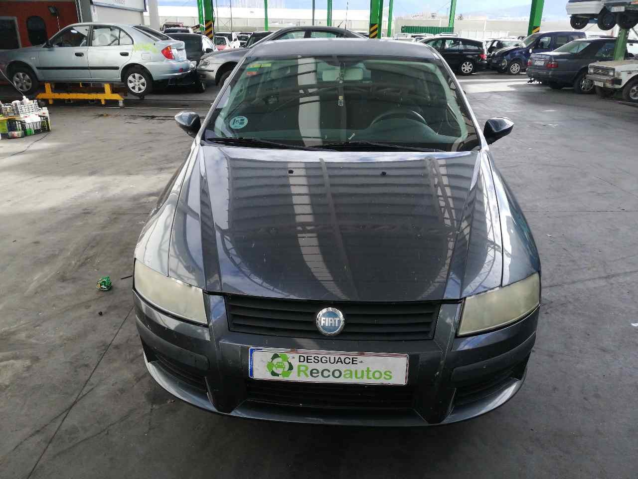 735334742 LINKER SPIEGEL / 3 PUERTAS - GRIS / 7 PINES / 4255955 FÜR FIAT STILO