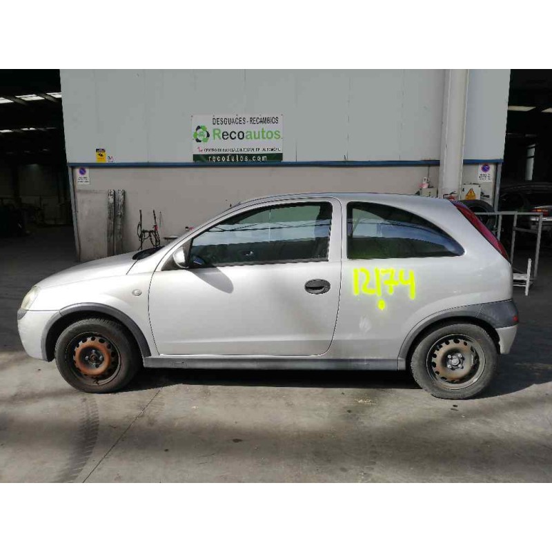 opel corsa c del año 2003