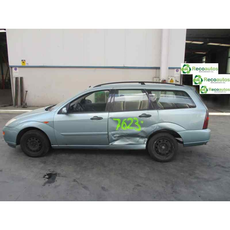 ford focus turnier (cak) del año 2001