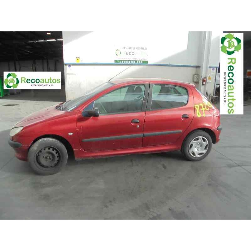 peugeot 206 berlina del año 2001