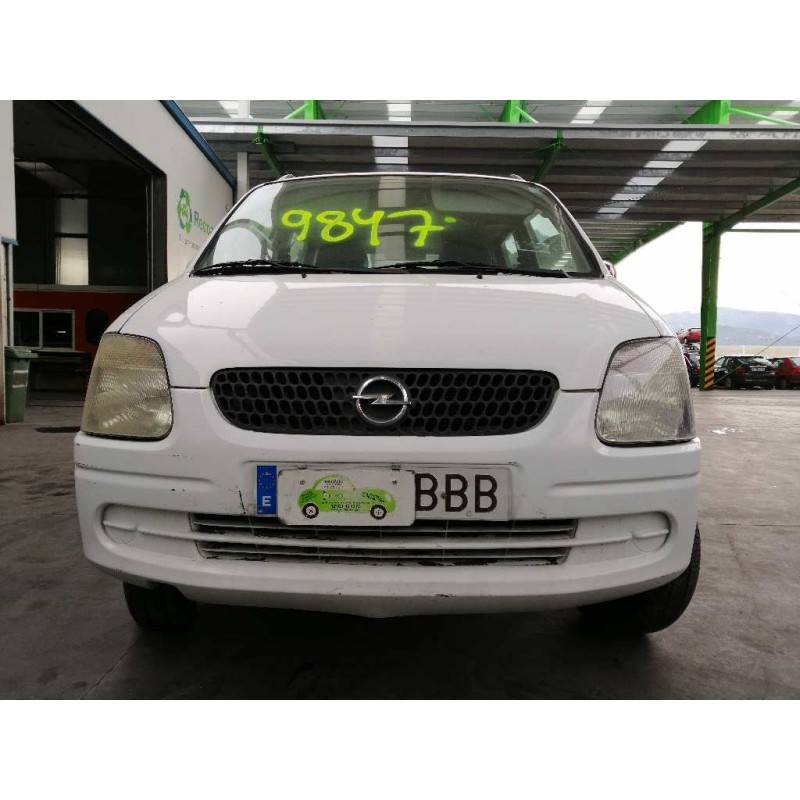 opel agila del año 2000