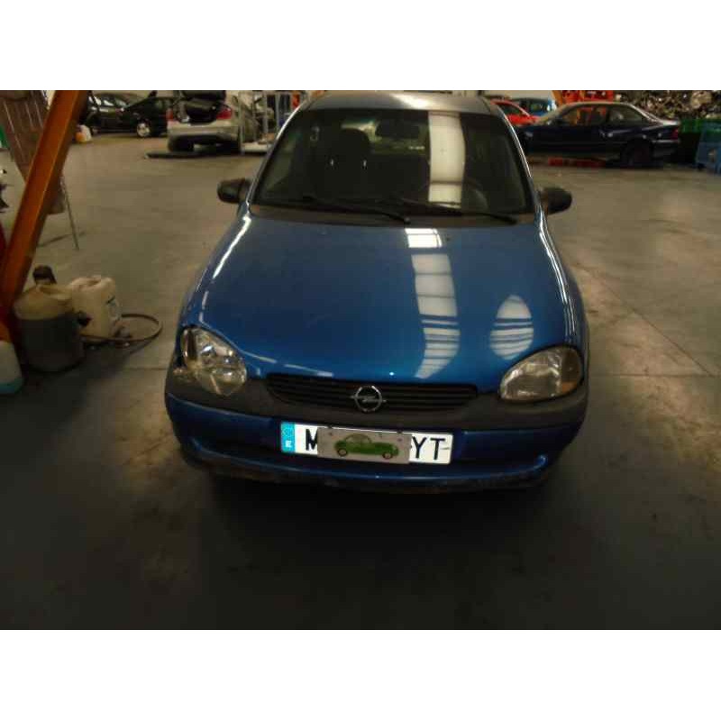 opel corsa b del año 2000