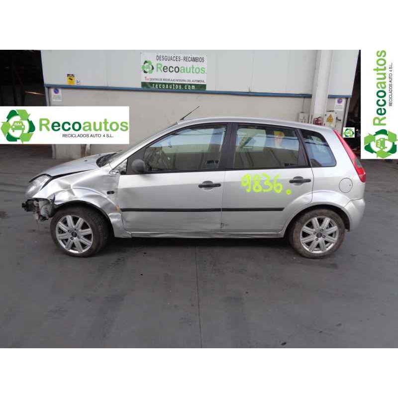 ford fiesta (cbk) del año 2004