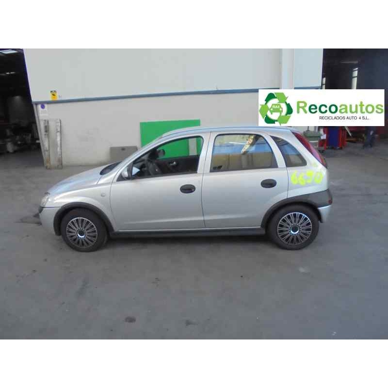 opel corsa c del año 2003