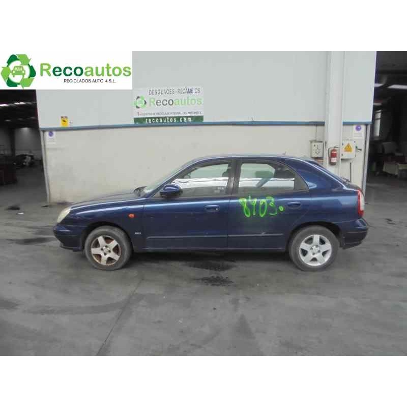 daewoo nubira berlina del año 2002