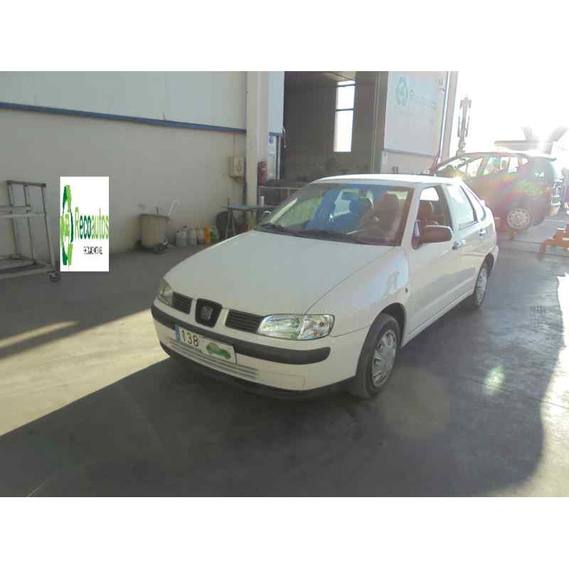 seat cordoba berlina (6k2) del año 2001