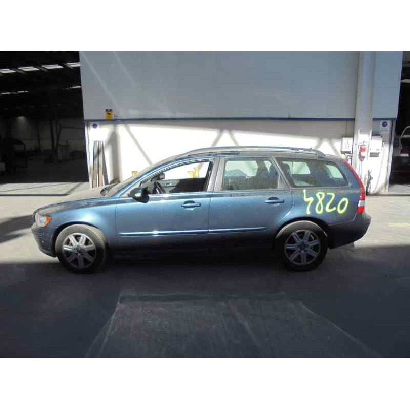 volvo v50 familiar del año 2004