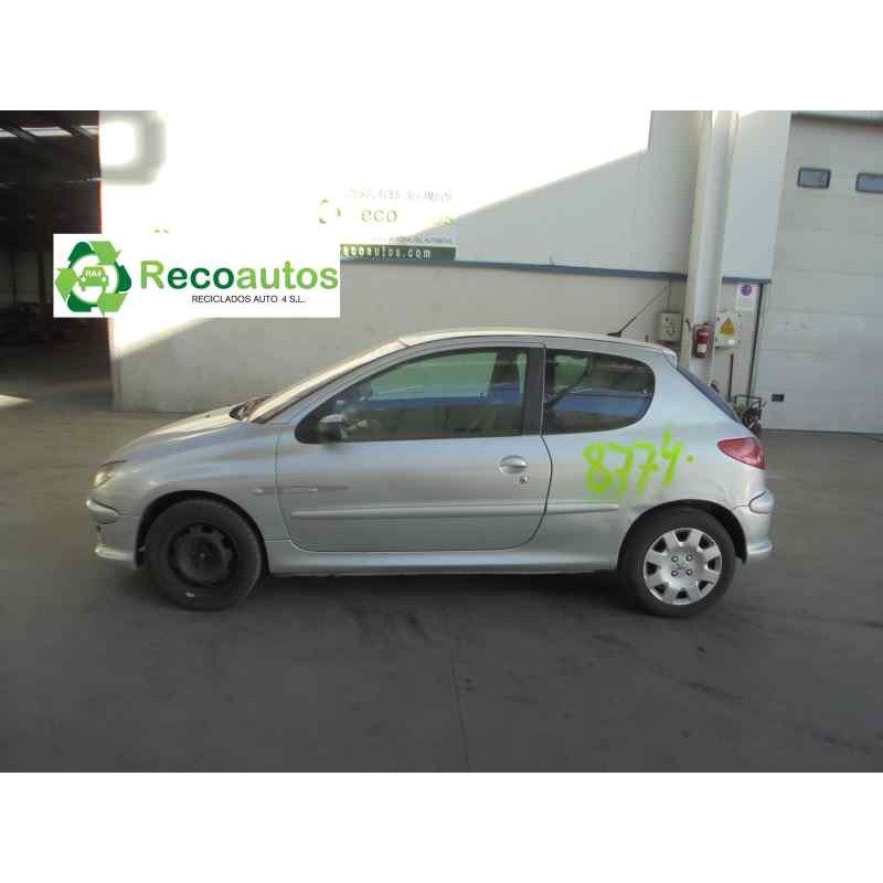 peugeot 206 berlina del año 2004