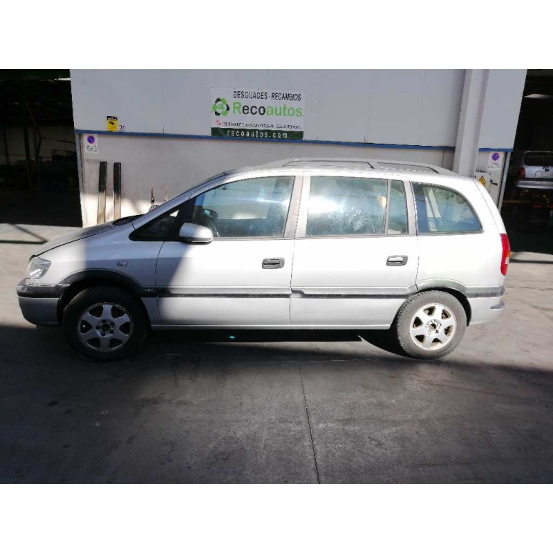 opel zafira a del año 2000