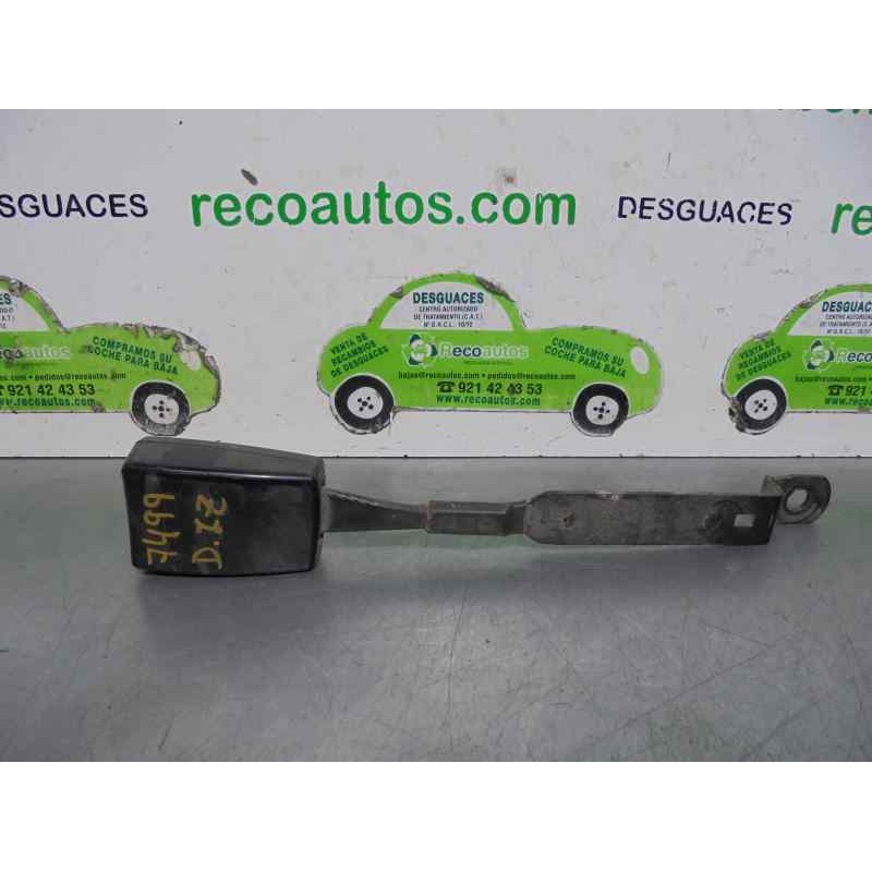 Recambio de enganche cinturon para volkswagen caddy ka/kb (2k) 1.9 tdi (bsu) referencia OEM IAM 2K0857877E  