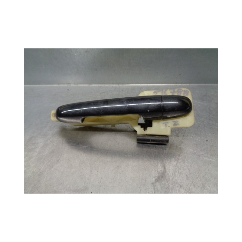 Recambio de maneta exterior trasera izquierda para hyundai i30 1.4 cat referencia OEM IAM 826511H010  