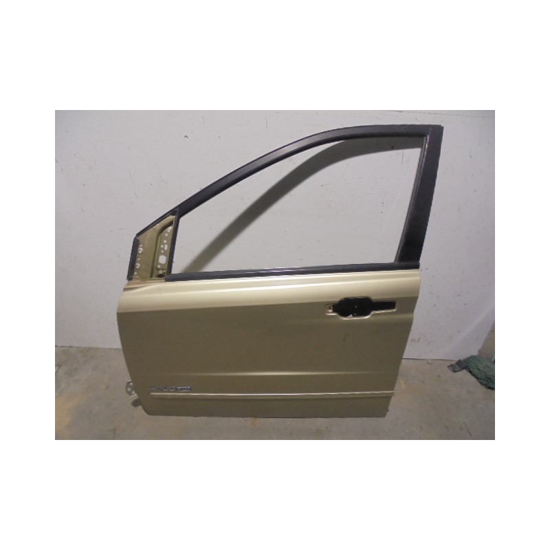 Recambio de puerta delantera izquierda para ssangyong kyron 2.0 referencia OEM IAM 6200308D50 DORADA 5 PUERTAS