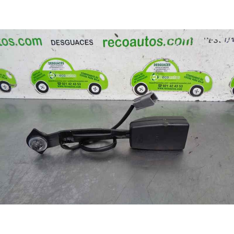 Recambio de enganche cinturon para mazda 3 lim. (bl) 2.2 turbodiesel cat referencia OEM IAM   