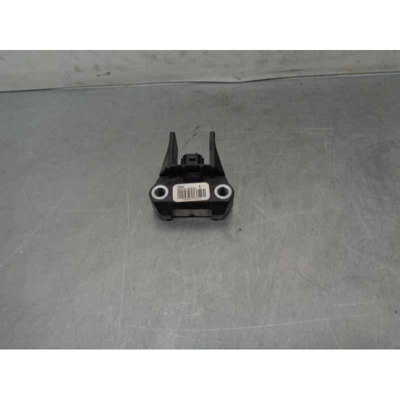 Recambio de sensor airbag para toyota yaris 1.3 16v cat referencia OEM IAM 891730D020  