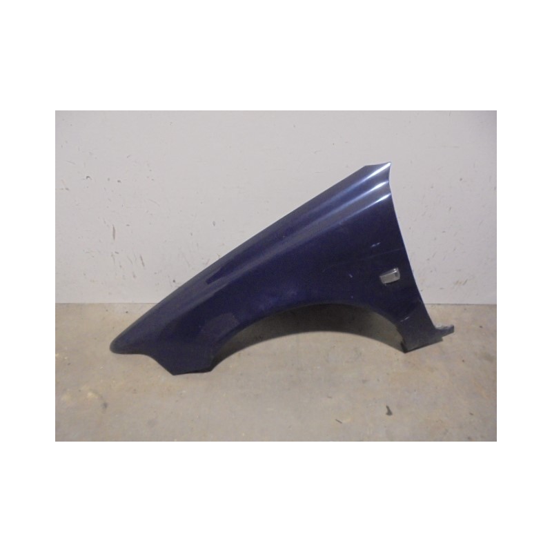 Recambio de aleta delantera izquierda para volvo s40 berlina 1.9 diesel cat referencia OEM IAM 30883925 AZUL 