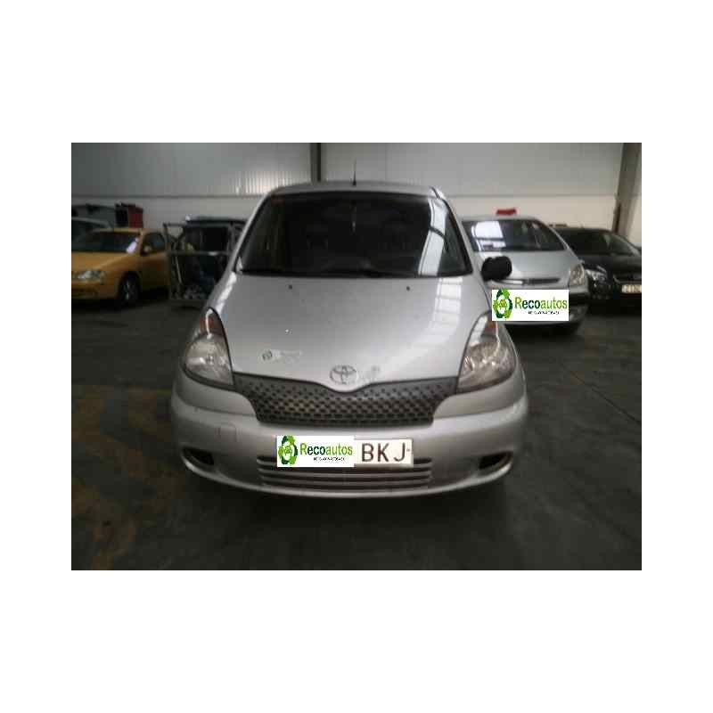 toyota yaris verso (ncp2/nlp2) del año 2001