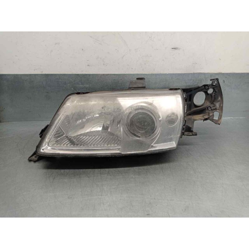 Recambio de faro izquierdo para saab 9-5 berlina 2.0 cat referencia OEM IAM 89008300  4 PUERTAS