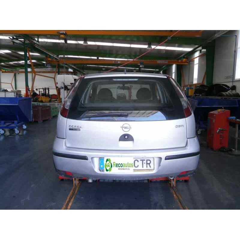 opel corsa c del año 2004