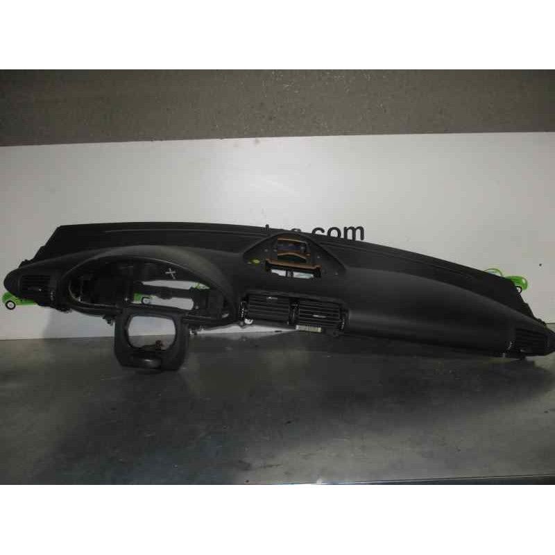 Recambio de salpicadero para mercedes clase c (w203) familiar 2.7 cdi 20v cat referencia OEM IAM  NEGRO 