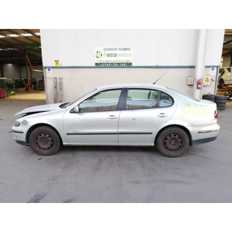 seat toledo (1m2) del año 2001