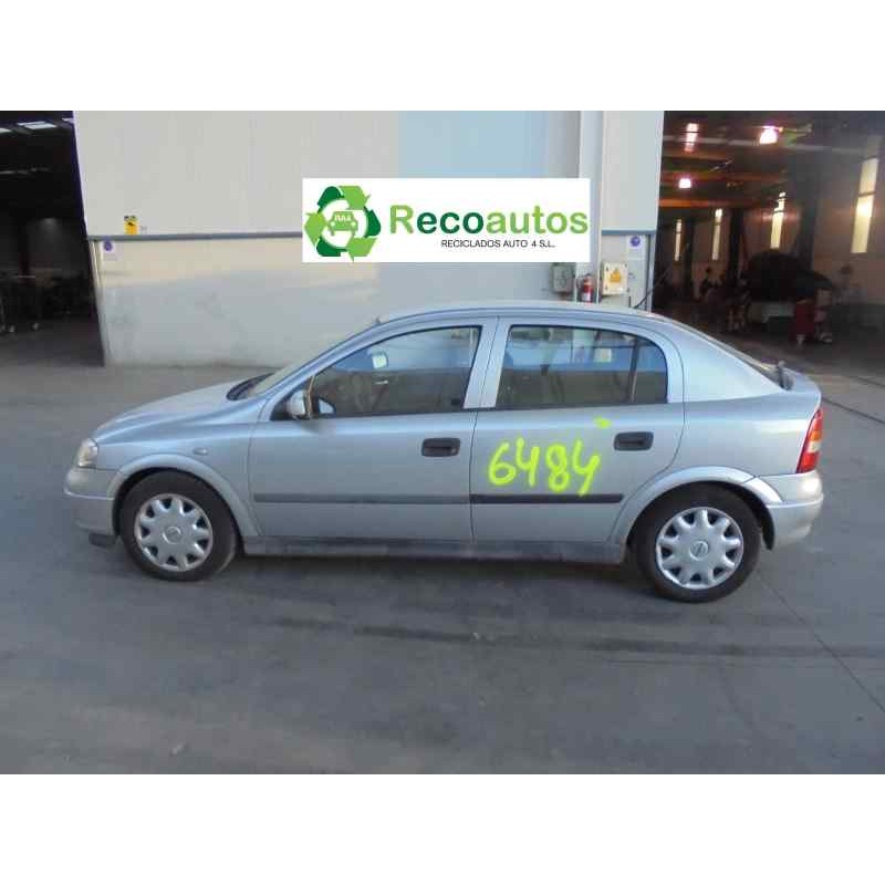 opel astra g berlina del año 2001