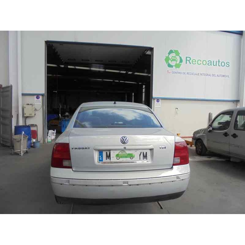 volkswagen passat berlina (3b2) del año 1999