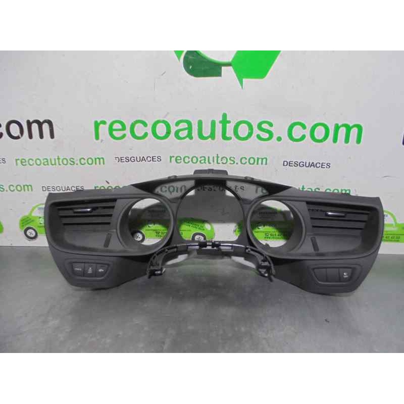 Recambio de aireador para citroen c5 berlina exclusive referencia OEM IAM 9682386677  