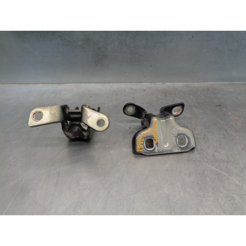 Recambio de bisagra puerta para chevrolet cruze 1.8 cat referencia OEM IAM   