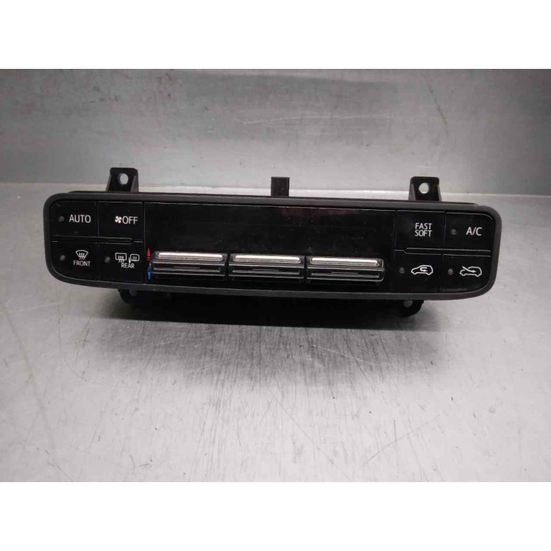 Recambio de mando climatizador para toyota auris 1.2 16v turbo cat referencia OEM IAM 5590002820  