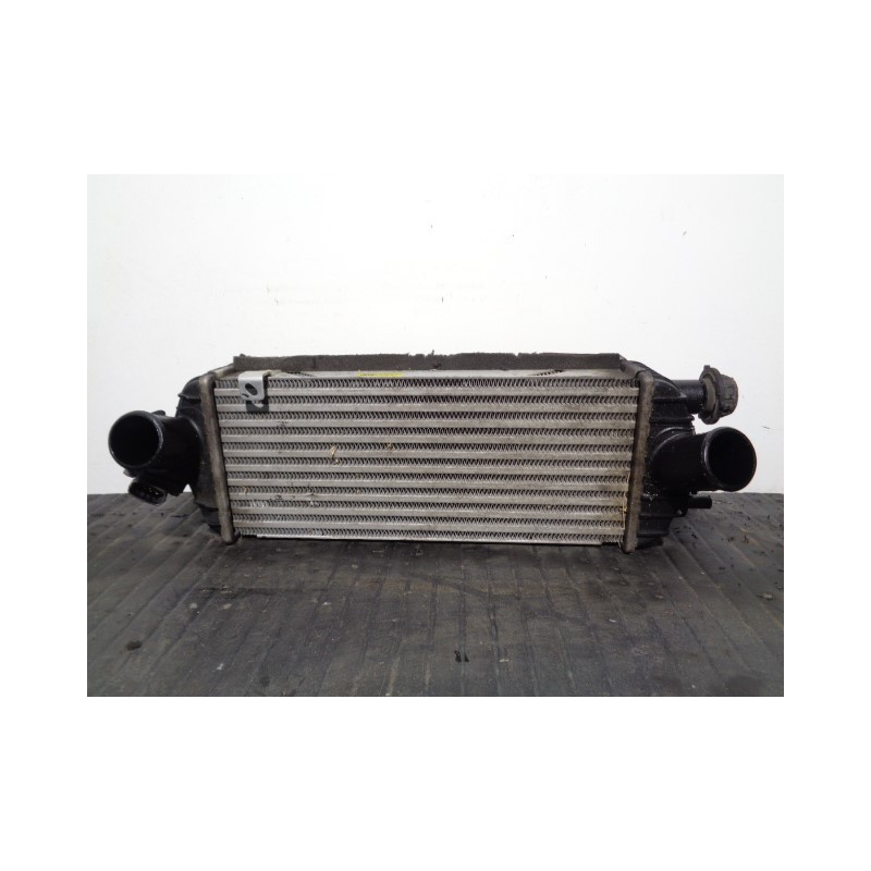 Recambio de intercooler para hyundai ix35 1.7 crdi cat referencia OEM IAM 282702A850  