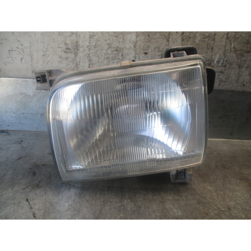 Recambio de faro izquierdo para nissan pick-up (d22) 2.5 turbodiesel referencia OEM IAM   4P