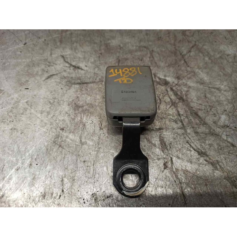 Recambio de enganche cinturon para citroen evasion 2.0 hdi referencia OEM IAM   