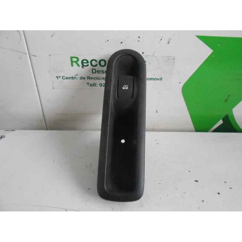 Recambio de mando elevalunas delantero derecho para renault scenic ii 1.5 dci diesel referencia OEM IAM 156013870  