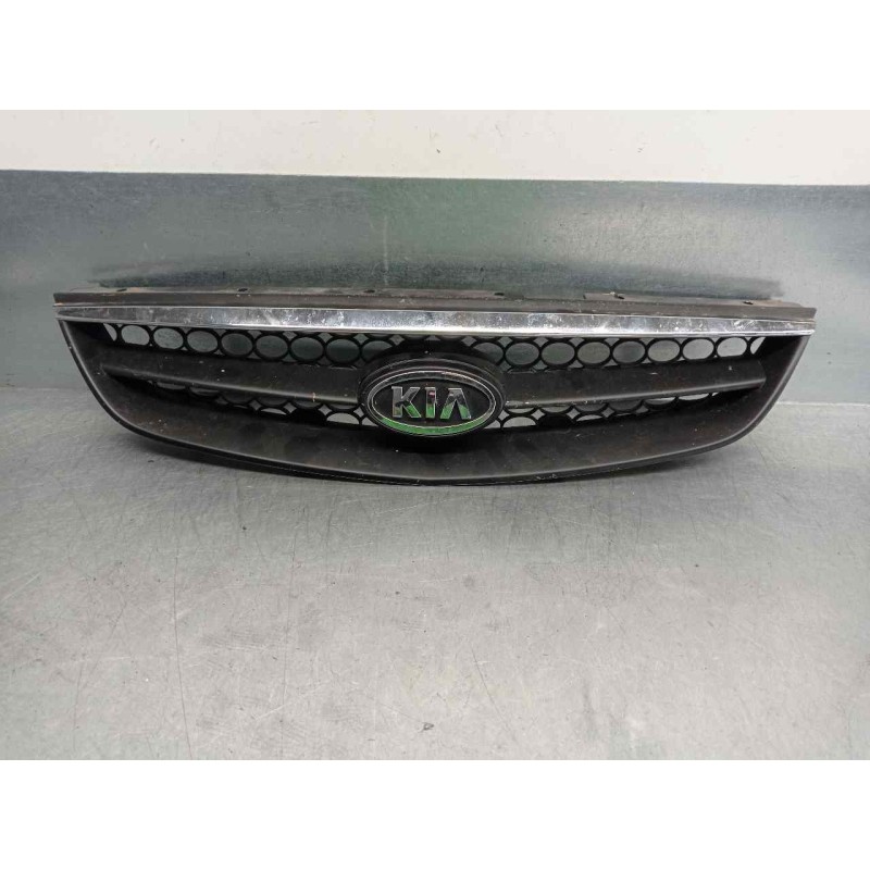 Recambio de rejilla delantera para kia shuma ii 1.6 ls 4 berlina referencia OEM IAM 0K2S150710  