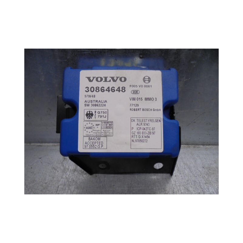 Recambio de modulo electronico para volvo v40 familiar 1.9 turbo cat referencia OEM IAM 30864648 F005V00061 BOSCH