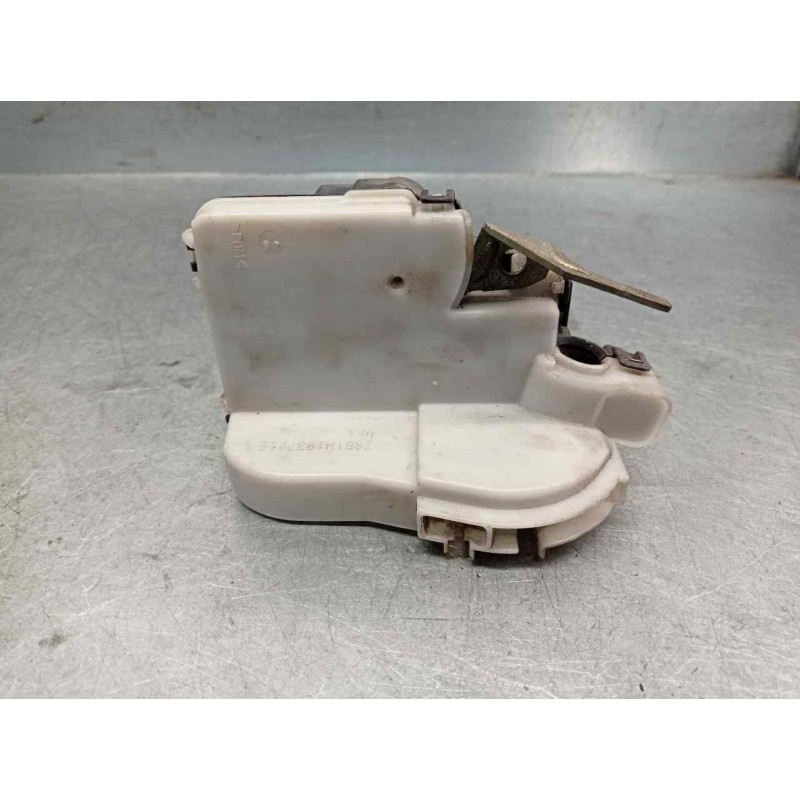 Recambio de cerradura puerta delantera derecha para volkswagen vento (1h2) 1.8 referencia OEM IAM 1H1837016  4 PUERTAS