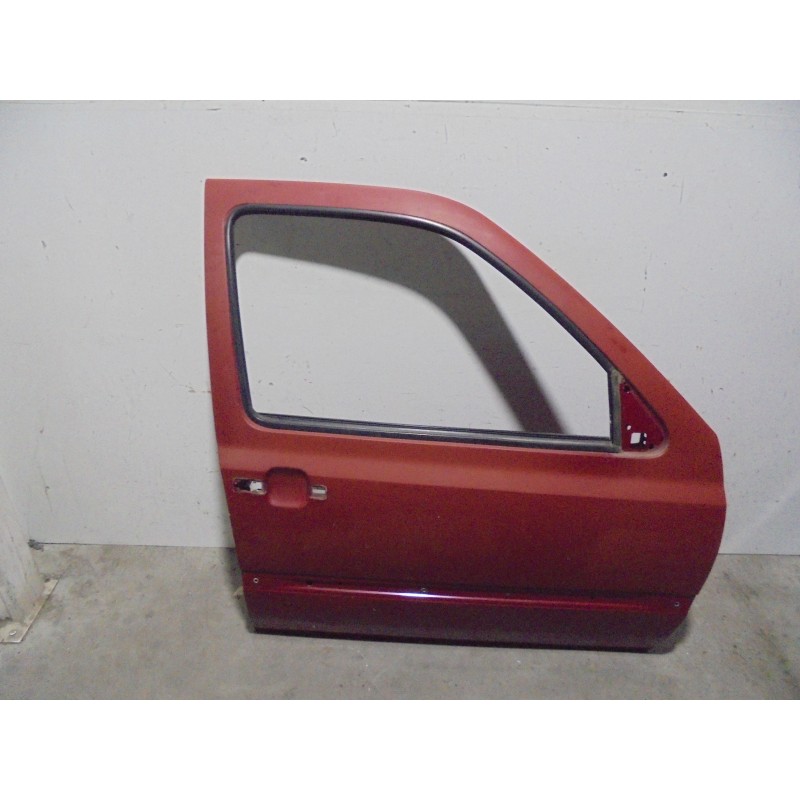 Recambio de puerta delantera derecha para volkswagen vento (1h2) 1.8 referencia OEM IAM  ROJA 4 PUERTAS