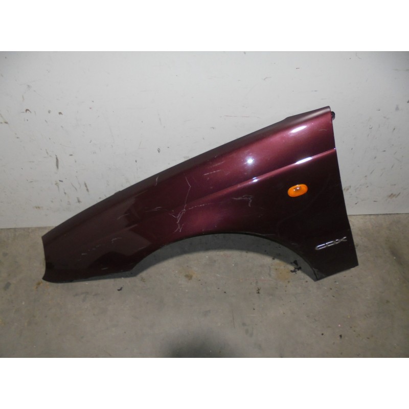 Recambio de aleta delantera izquierda para daewoo leganza 2.0 cat referencia OEM IAM 96227837 MORADA 