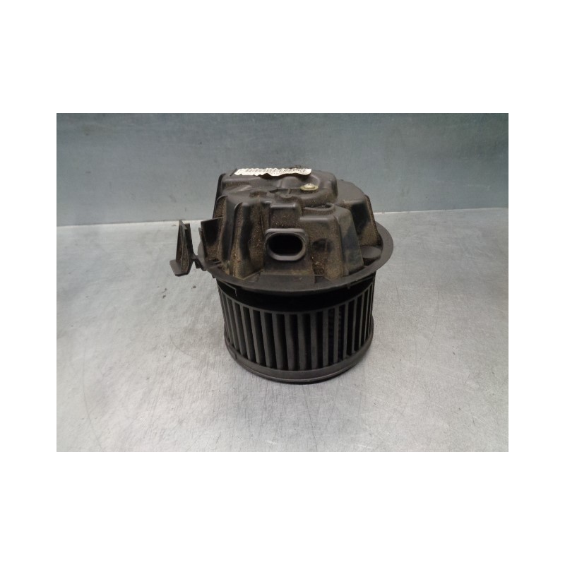 Recambio de motor calefaccion para dacia logan 1.6 cat referencia OEM IAM 272106020R N103300P VALEO