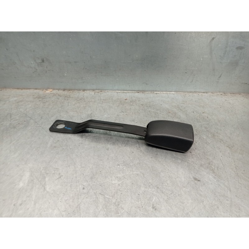 Recambio de enganche cinturon para suzuki swift berlina (mz) glx (5-ptas.) referencia OEM IAM   