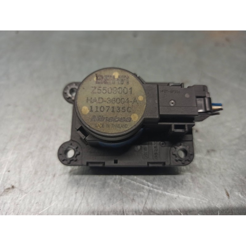 Recambio de motor calefaccion para peugeot 5008 active referencia OEM IAM Z5509001 1107135C BEHR