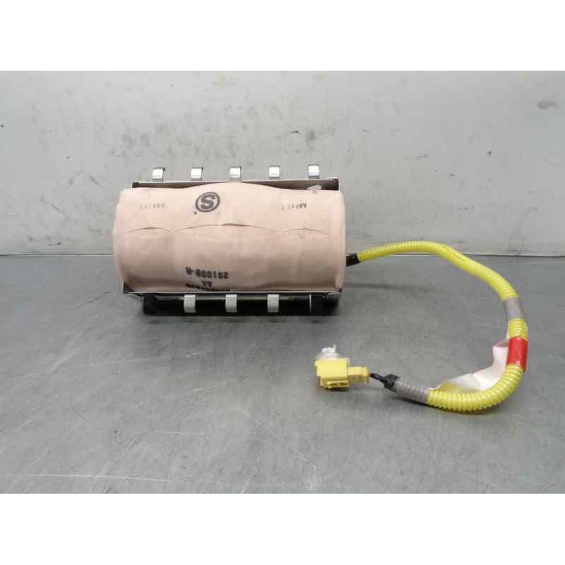 Recambio de airbag delantero derecho para toyota yaris 1.3 16v cat referencia OEM IAM 821400D010  