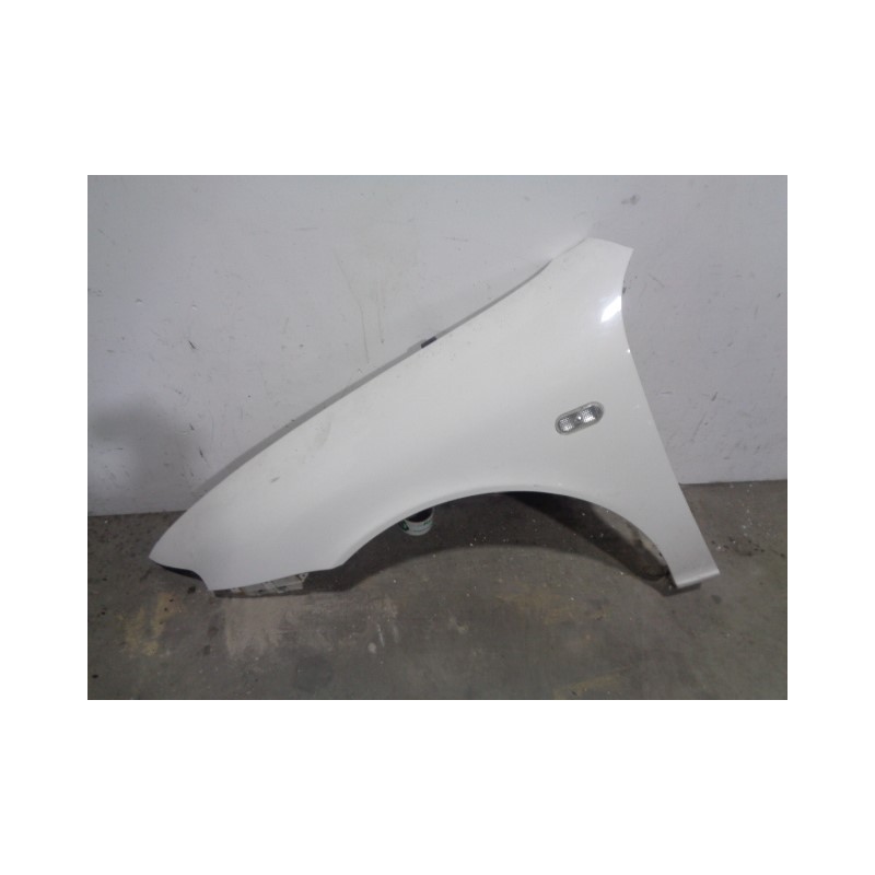 Recambio de aleta delantera izquierda para seat toledo (1m2) 1.9 tdi referencia OEM IAM 1M0821021 BLANCA 