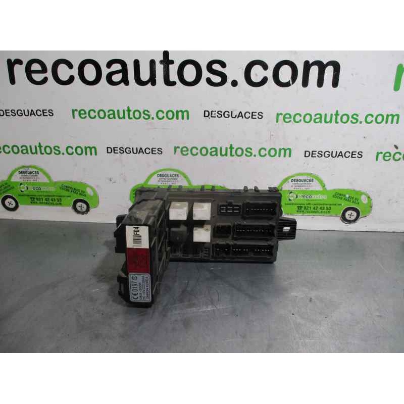 Recambio de caja reles / fusibles para hyundai trajet (fo) 2.0 crdi gls referencia OEM IAM 954003A200  