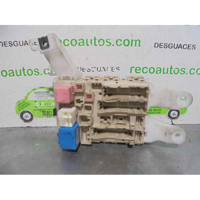 Recambio de caja reles / fusibles para toyota auris 1.4 turbodiesel cat referencia OEM IAM   