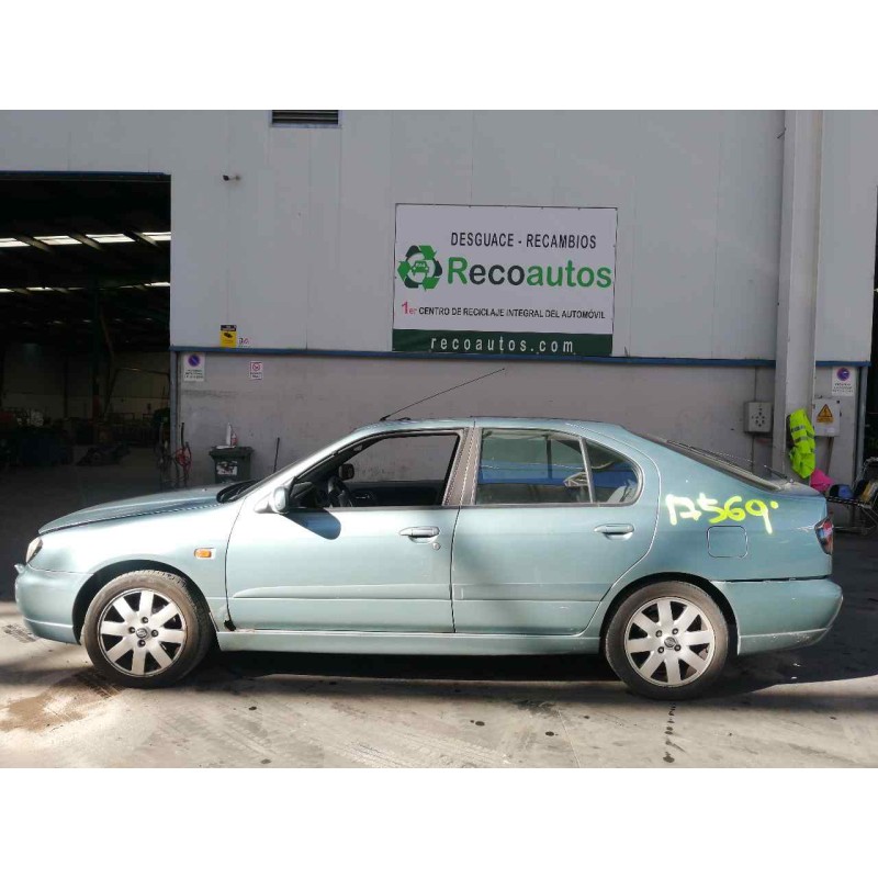 nissan primera berlina (p11) del año 2001