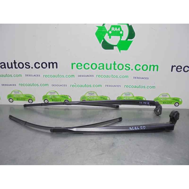 Recambio de brazo limpia delantero derecho para seat leon (1p1) 1.2 tsi referencia OEM IAM   