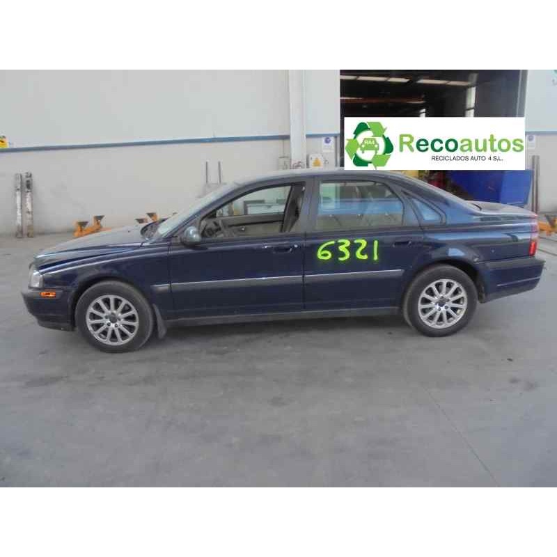 volvo s80 berlina del año 2001