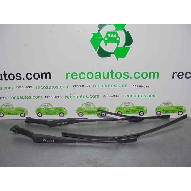 Recambio de brazo limpia delantero derecho para kia cee´d 1.6 crdi cat referencia OEM IAM   